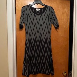 Dressbarn - Size Medium Black/Gray Fit & Flare Short Sweater Dress